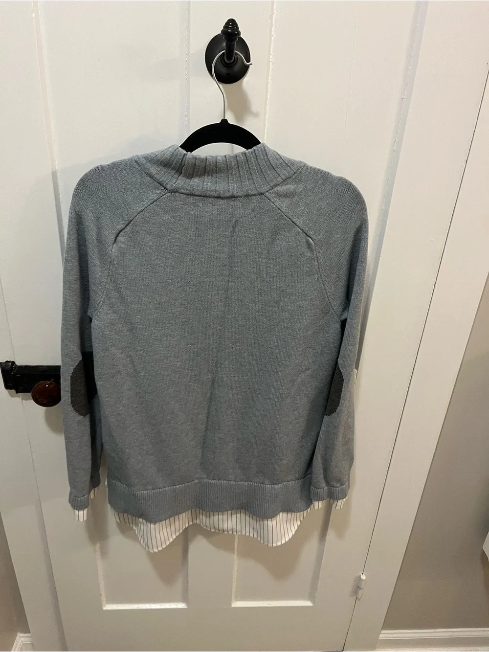 A Pea in the Pod Oxford Blue Gray Maternity Mock Neck Sweater Size Large